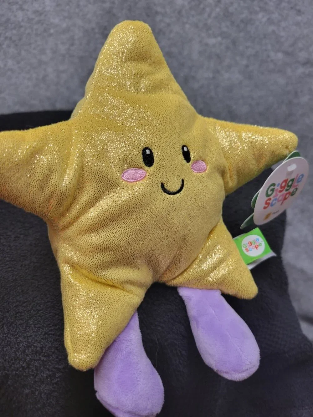 Gigglescape star shaped stuffed animal new with tags